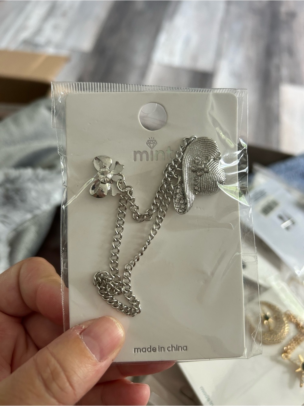 4/$50 Mint Silver Hat Charm Pendant brooch
